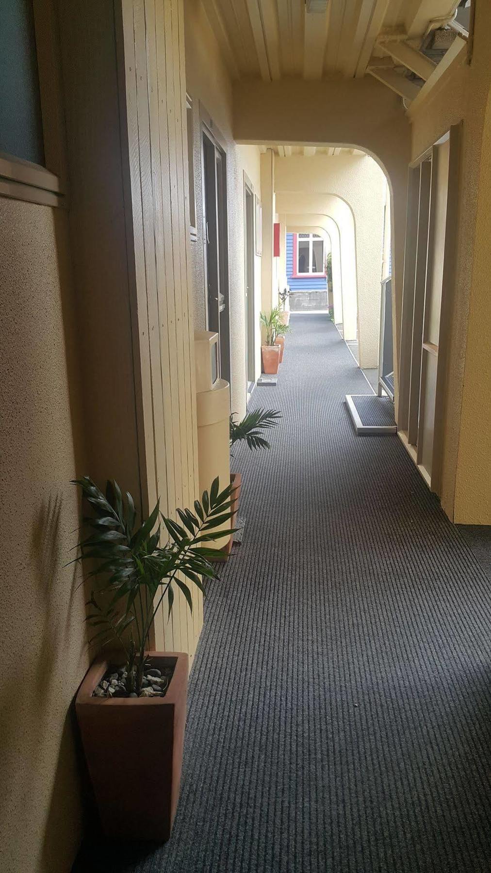 299 On Devon West Motel New Plymouth Buitenkant foto