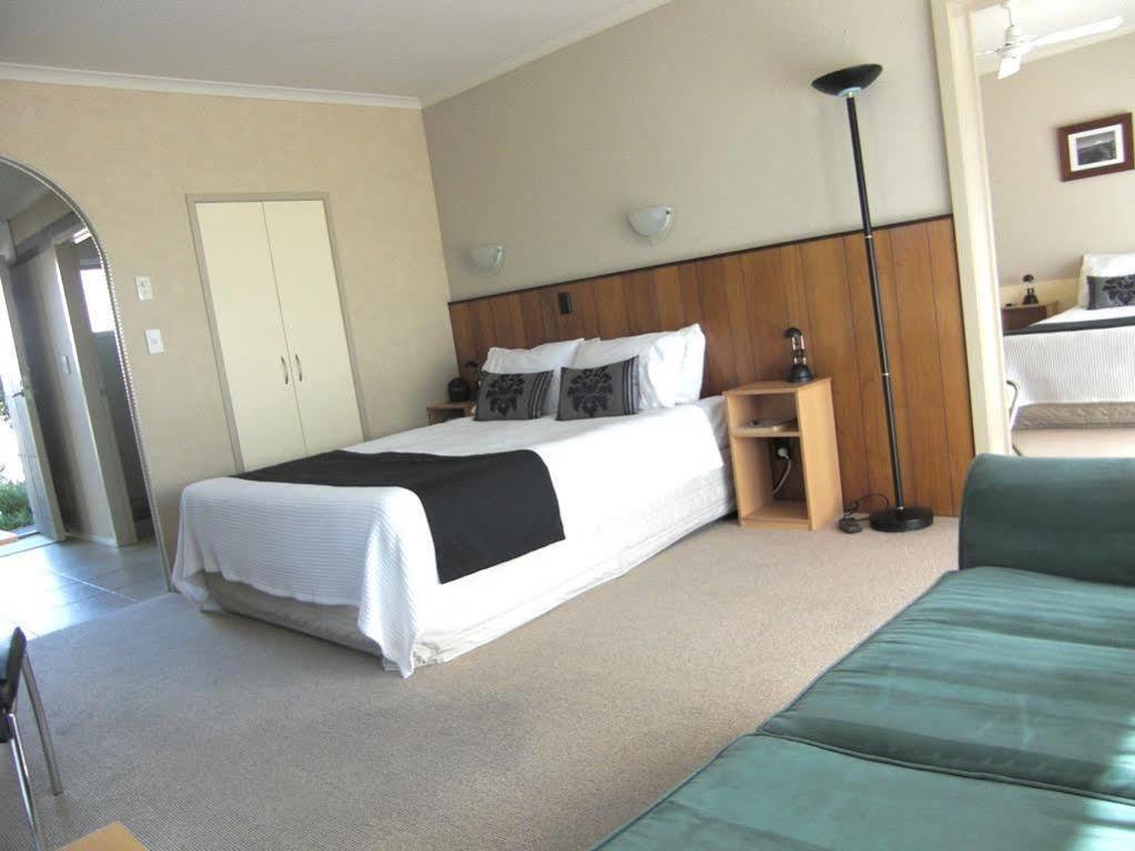 299 On Devon West Motel New Plymouth Buitenkant foto