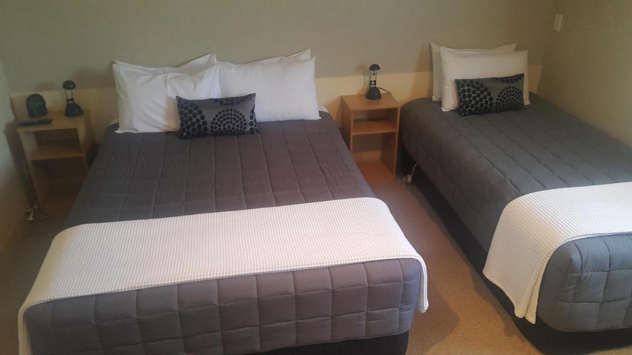 299 On Devon West Motel New Plymouth Buitenkant foto