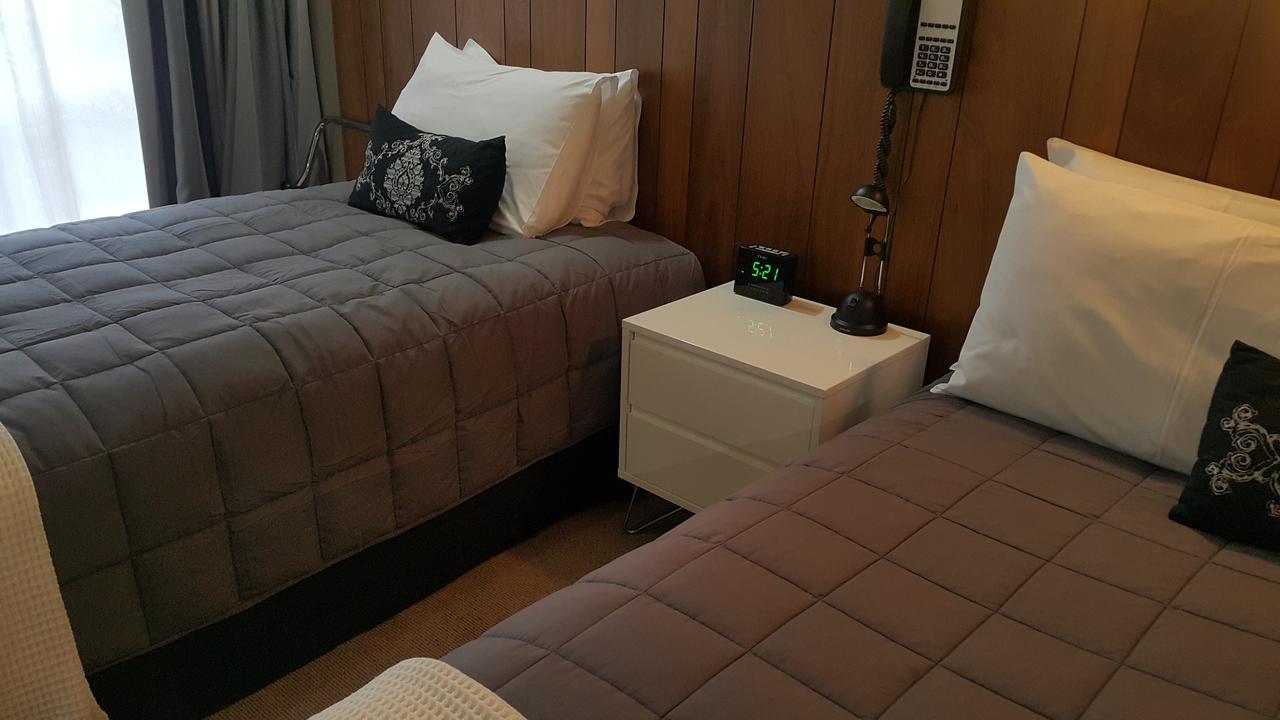 299 On Devon West Motel New Plymouth Buitenkant foto