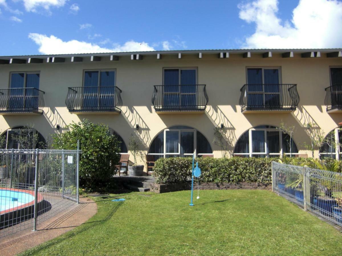 299 On Devon West Motel New Plymouth Buitenkant foto